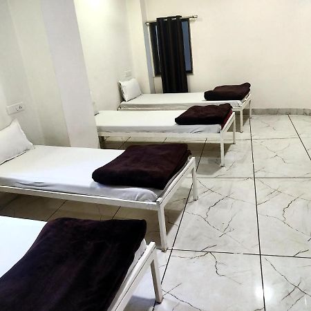 Hotel Milan Ahmedabad Exterior foto